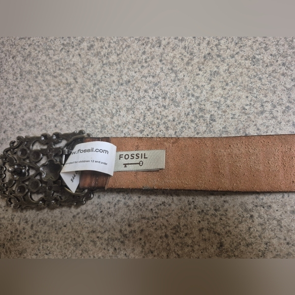 Fossil Womens Medium Belt Genuine Leather Brown with Silver Details Classic - Picture 2 of 5